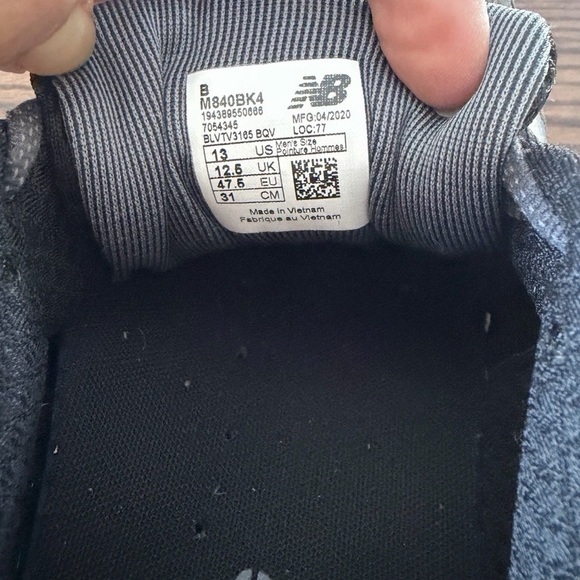 NEW BALANCE Men’s 840 V4 M840BK4 Running Shoes Size 13 - Picture 8 of 11